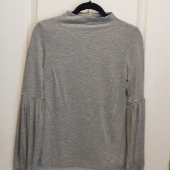 ANN Taylor lightweight top - Picture 1 of 2